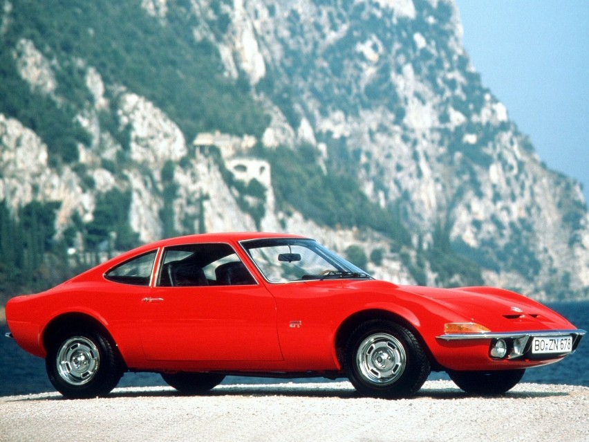 Opel GT to dwudrzwiowe coupe produkowane od 1968 do 1973...