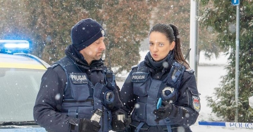 „Policjantki i policjanci" odcinek 981. Emilia nie godzi się, by Krzysztof zamieszkał z nią i dziećmi. Miłosz próbuje opanować sytuację po nieudanych zaręczynach [STRESZCZENIE ODCINKA]