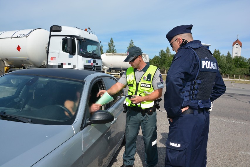 Litewska policja na krajowej ósemce. Wzmożone kontrole (zdjęcia)