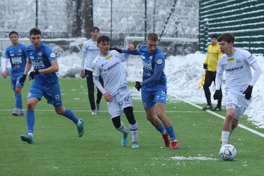 Stal Rzeszów – Sandecja Nowy Sącz (s. 10.30, w Sanoku)...