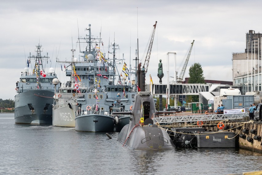 Okręty państw NATO biorą udział w ćwiczeniach Northern...