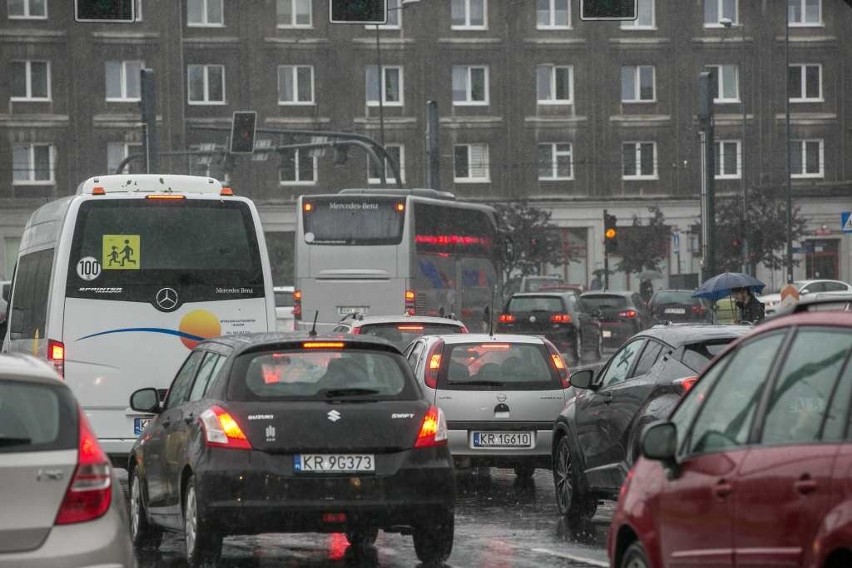 Remonty i pogoda dały się we znaki nie tylko kierowcom, ale...