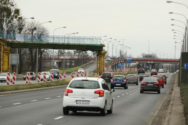 Rozbiórka kładki nad al. Jana III Sobieskiego