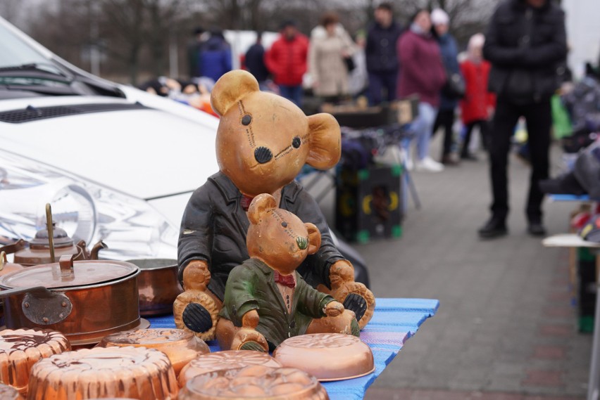 W każdą niedzielę przed Centrum Handlowym M1 w Poznaniu...