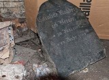 Odzyskano najstarszy pomnik z przedwojennego cmentarza