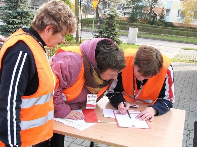 Uczestnicy biegów zadania rozwiązywali w kilku punktach, wyznaczonych na terenie miasta