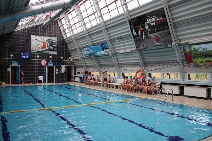 Zapisy na naukę pływania w Białymstoku prowadzone są przez...