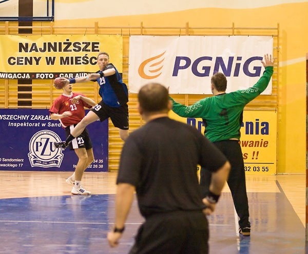 Michał Szklarski (z piłką) zagra w klubowych mistrzostwach świaa.