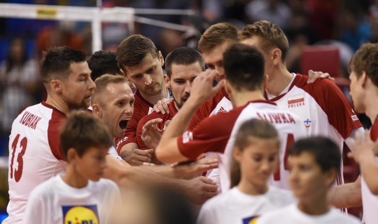 POLSKA - SERBIA: wyniki na żywo 3:0. Relacja punkt po punkcie. Polska jedną nogą w półfinale Mistrzostw świata w siatkówce 2018