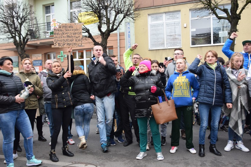 Emocje sięgały zenitu. Mieszkańcy Grudziądza poruszeni...