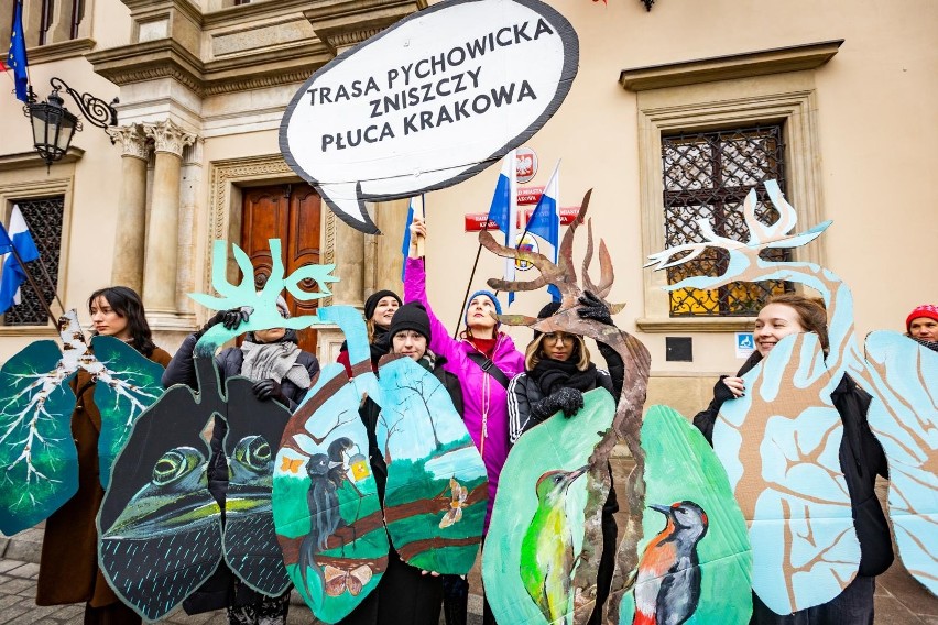 Protest pod Urzędem Miasta Krakowa