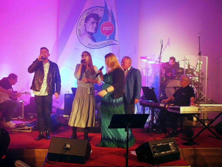 W Starachowicach odbył się wieczorny koncert dla Władysława Wagnera. Zobacz zdjęcia