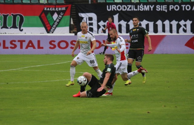 Zagłębie Sosnowiec pokonało 3:0 GKS Tychy. Dwa gole zdobył Filip Karbowy.