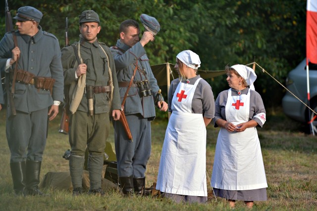 W Krzywopłotach (pow. olkuski) podczas pikniku historycznego Jura 1914 odbyła m.in. inscenizacja bitwy legionistów polskich. Wzięli w niej udział rekonstruktorzy odtwarzający role wojska dwóch zaborców - rosji i austrii oraz polskich legionistów