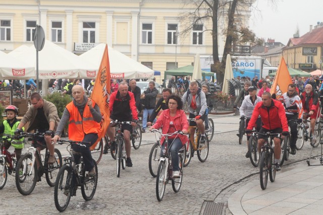 Masa Krytyczna wyruszyła z kieleckiego Rynku. Tu także była meta.