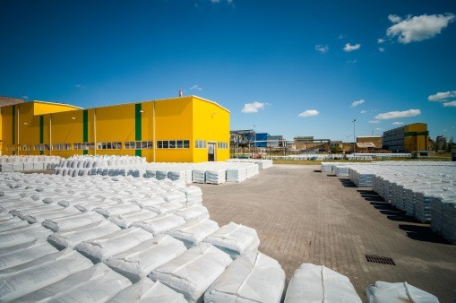 Zakłady Chemiczne "Siarkopol" w Tarnobrzegu są producentem nawozów i siarki konfekcjonowanej.