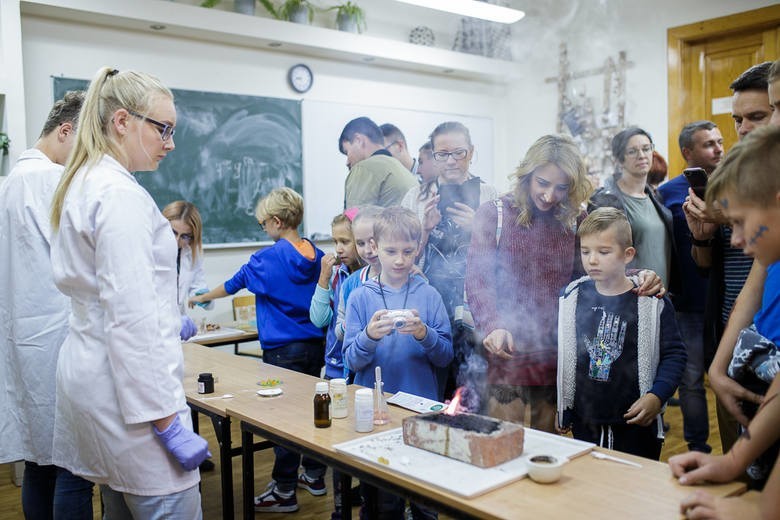 Tarnów. Dziś Noc Naukowców i okazja do odkrywania fascynujących tajników świata wiedzy