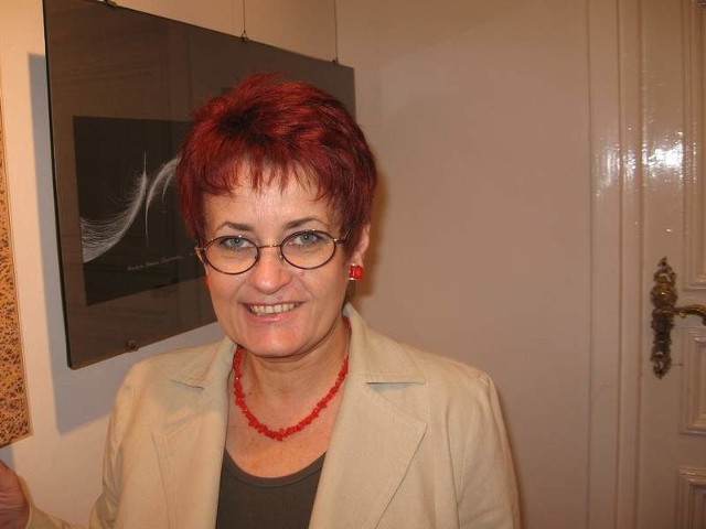 Krystyna Joanna Szymańska z dniem 1 kwietnia przechodzi na emeryturę. Chce poświęcić się malarstwu..