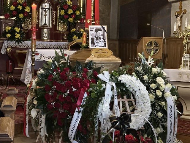 6 kwietnia w Wojciechowicach w powiecie opatowskim, odbyły się uroczystości pogrzebowe Mariusza Bilewskiego