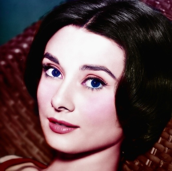 Chociaż trudno w to uwierzyć, Audrey Hepburn była nałogową...