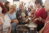Tradycyjne, łódzkie dania na warsztatach kulinarnych w Off Piotrkowska [ZDJĘCIA]