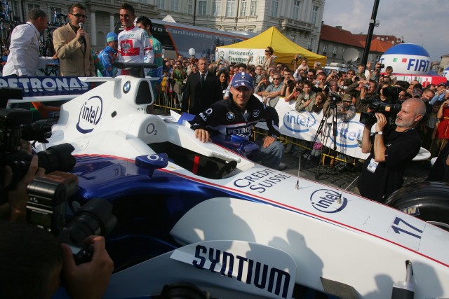 Robert Kubica po ośmiu latach przerwy wróci do ścigania w Formule 1 i będzie kierowcą brytyjskiego zespołu Williams