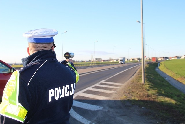 Policjanci zatrzymali kierowcę w Ślesinie koło Nakła