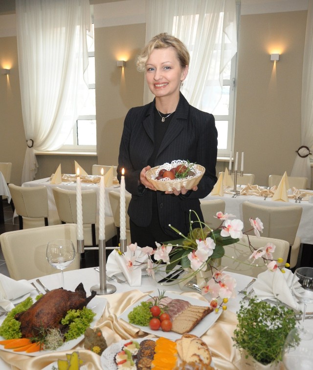 – Na wielkanocny stół polecam pyszne pasztety, pieczoną kaczkę, sałatki, ciasta i ciasteczka i oczywiście pisanki – mówi Małgorzata Choińska- Siemaszko, kierownik Centrum Astoria