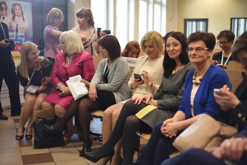 II Kongresu Kobiet Województwa Śląskiego w Dąbrowie...
