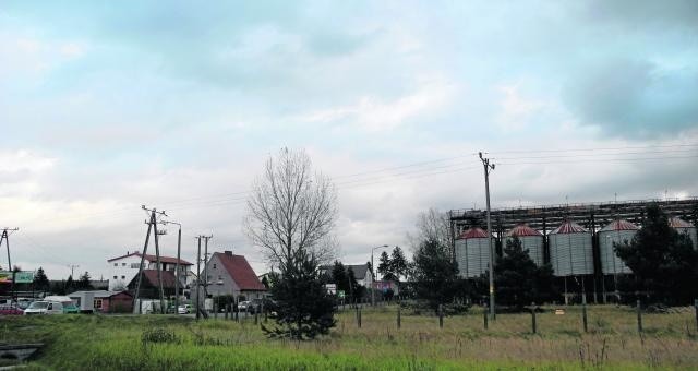 Styczeń. Specjalna Strefa Ekonomiczna w Słupsku powiększyła o tereny w Lęborku. Teren leży w pobliżu drogi nr 6.