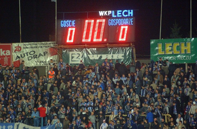 Zegar pokazywał wynik na stadionie przy Bułgarskiej do czasu jego wielkiej przebudowy przed Euro 2012. Zobacz jego archiwalne zdjęcia ---->