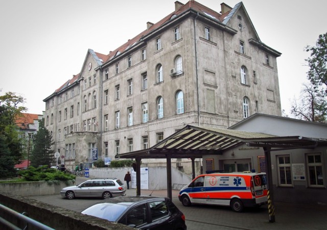 Wrocław, ul. Traugutta - kompleks budynków poszpitalnych, nieruchomość planowana do przejęcia