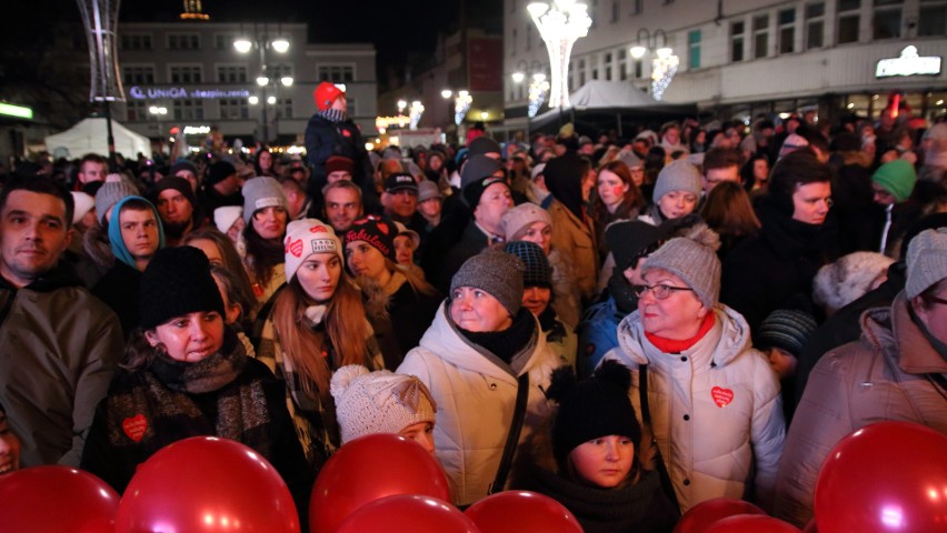 Światełko do nieba, licytacje i koncert Feel na finał WOŚP w...