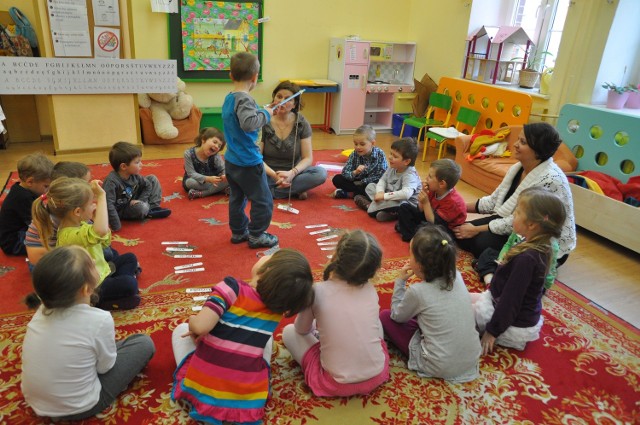 Zajęcia w Przedszkolu Publicznym im. Kornela Makuszyńskiego, tu do września uda się zaadoptować na potrzeby maluchów jedną z sal i powstanie oddział na 25 dzieci