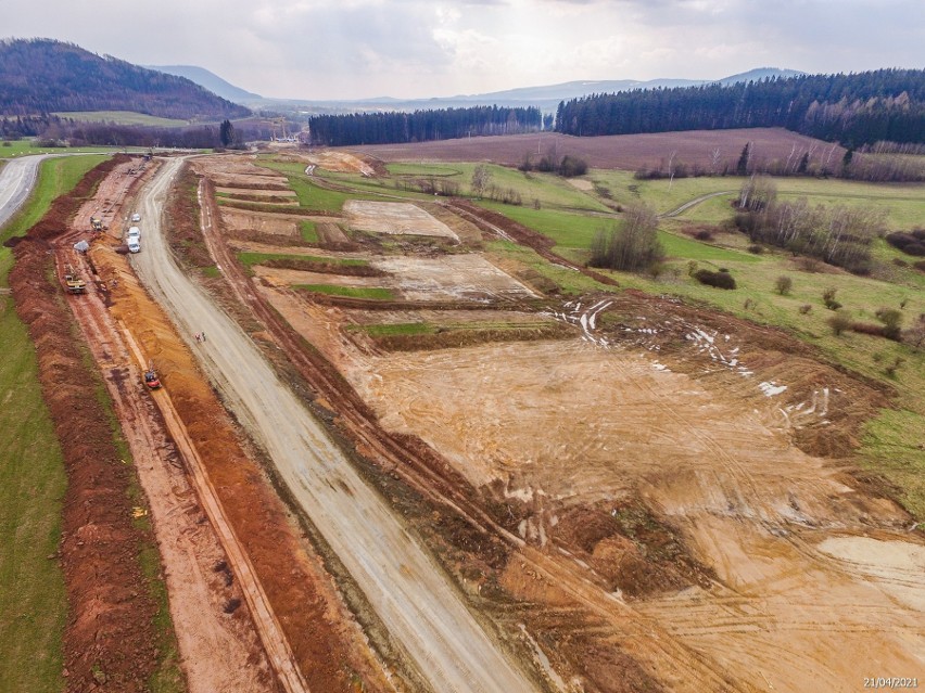 Budowa drogi ekspresowej S3 na Dolnym Śląsku. Odcinek...