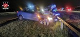 Kolizja na autostradzie A4 w Nieporazie. Samochód uderzył w bariery energochłonne
