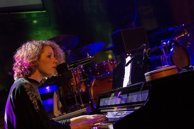 Alina Orlova wyłącznie z fortepianem potrafiła zaczarować widownię.