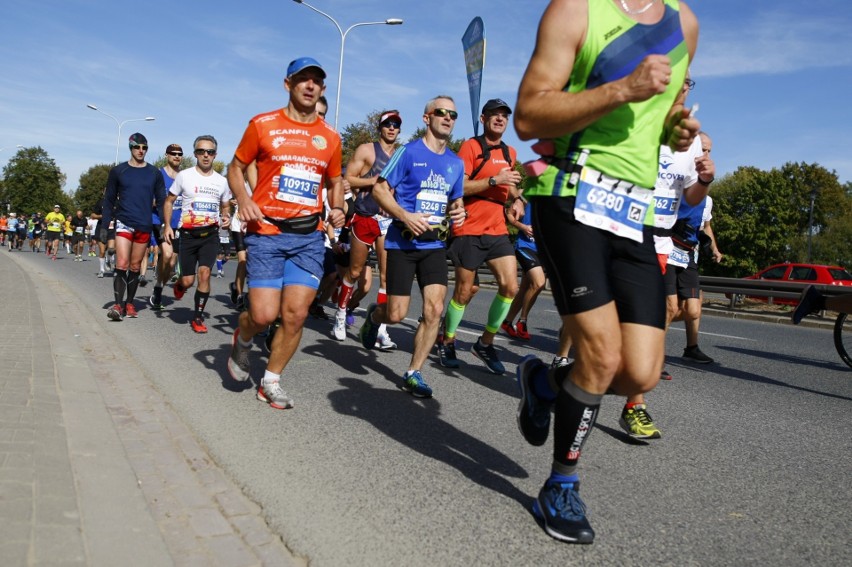 Uczestnicy Maratonu Warszawskiego 2018. Więcej zdjęć...