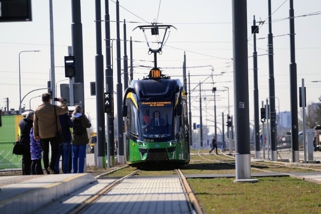 Pierwsze kursy tramwaju na Naramowice odbyły się w kwietniu 2022 r.