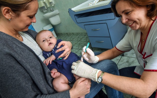 Darmowe szczepienia będą wykonywane od 20 marca do 29 czerwca 2018 roku przez podkarpackie przychodnie, które mają podpisany kontrakt z Narodowym Funduszem Zdrowia.