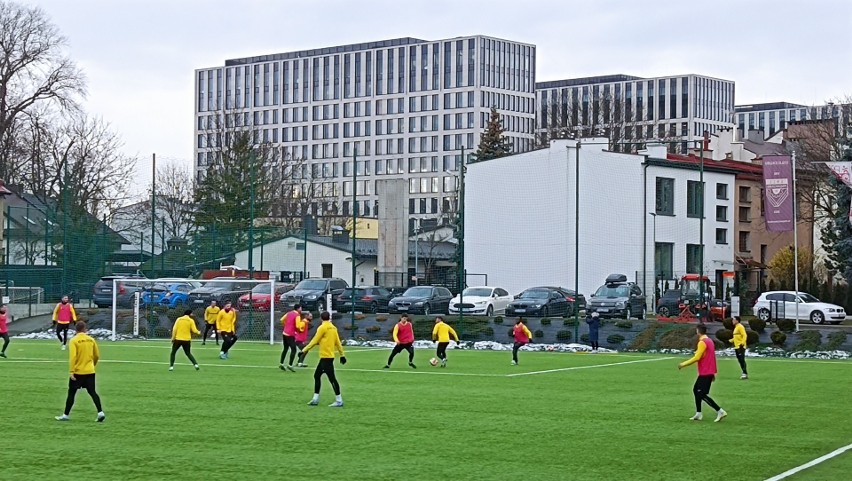 Wieczysta Kraków. Trening na stadionie Prądniczanki, 9...