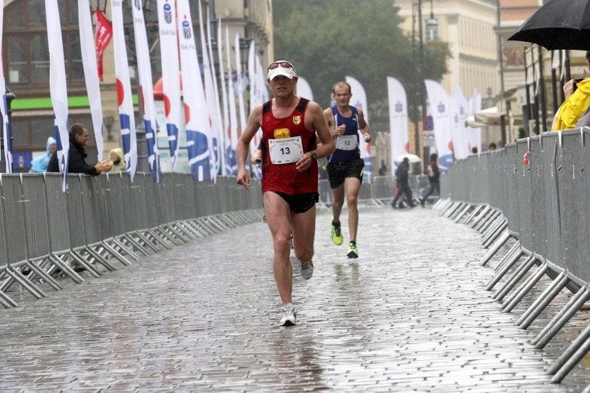 Maraton Wrocław - ZDJĘCIA - zawodnicy z numerami 1 - 200