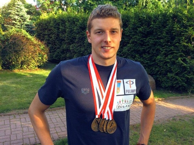 Konrad Czerniak zdobył cztery złote medale podczas MP seniorów w Olsztynie, wypełniając także cztery minima na tegoroczne mistrzostwa Europy seniorów w Berlinie