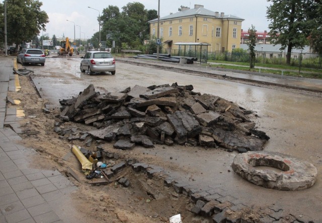 Prace na Limanowskiego mają się ku końcowi. Niedługo Wodociągi będą kłaść asfalt