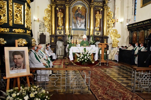Uroczystości związane z 45. rocznicą śmierci księdza Romana Kotlarza miały miejsce w kościele parafialnym w Koniemłotach.
