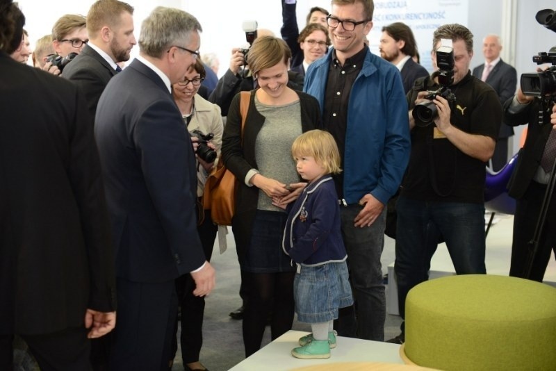 MTP: Prezydent Komorowski otworzył II Powszechną Wystawę...