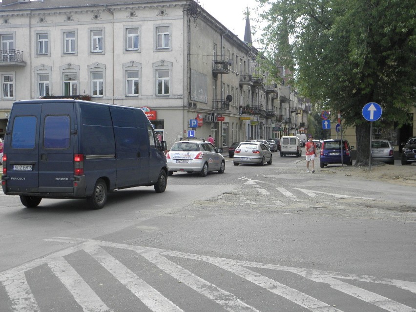 Utrudnienia ruchu w Częstochowie. Zamknięta I aleja NMP