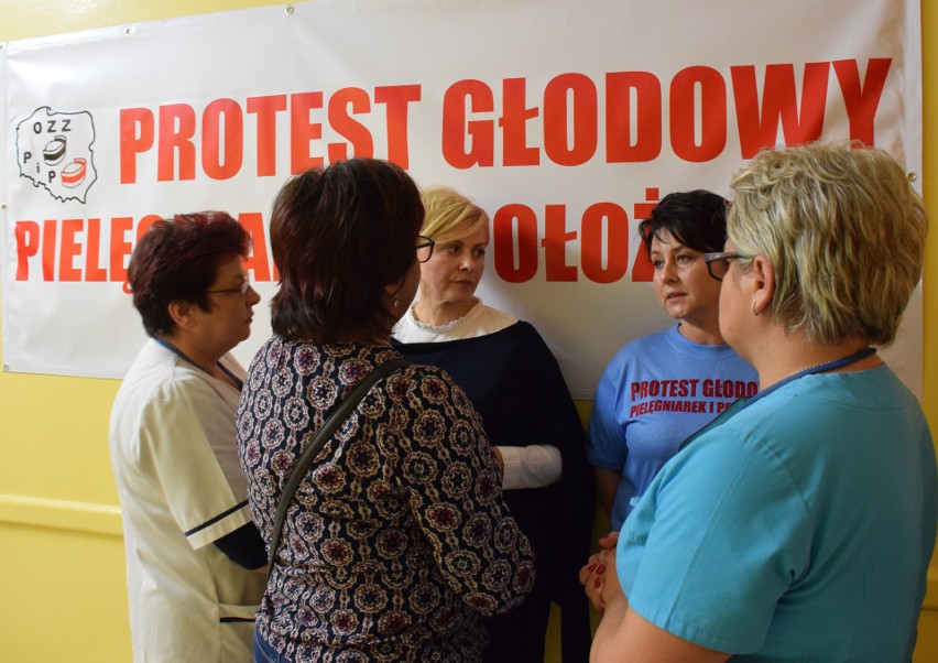 W sanockim szpitalu pielęgniarki rozpoczęły protest głodowy. Mają już dość obietnic [ZDJĘCIA, WIDEO]