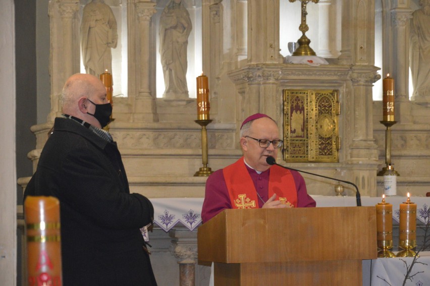 Bp Andrzej Czaja ujawnił dane dotyczące postępowań w...