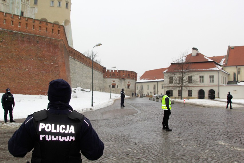 Kraków. Szczyt Premierów Państw Grupy Wyszehradzkiej zabezpieczało 700 policjantów [ZDJĘCIA]